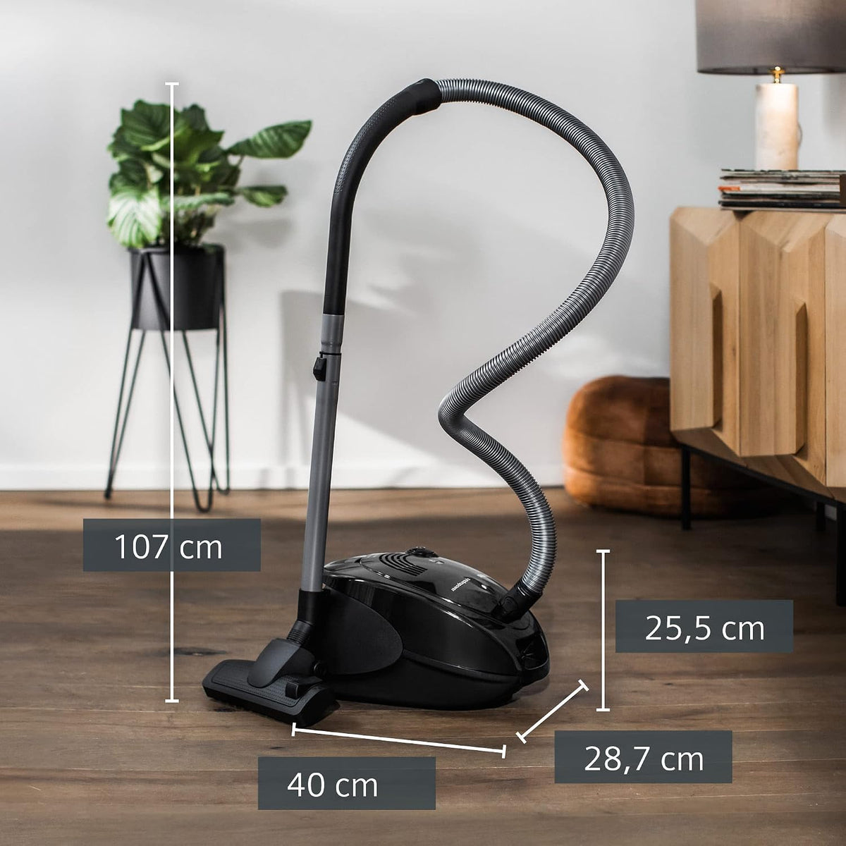 Siemens Staubsauger mit Beutel synchropower VS06B112A, Bodenstaubsauger, Hygiene-Filter, Bodendüse für Parkett, Teppich, Fliesen, langes Kabel, Fugendüse, 700 W, schwarz, 700 Watt
