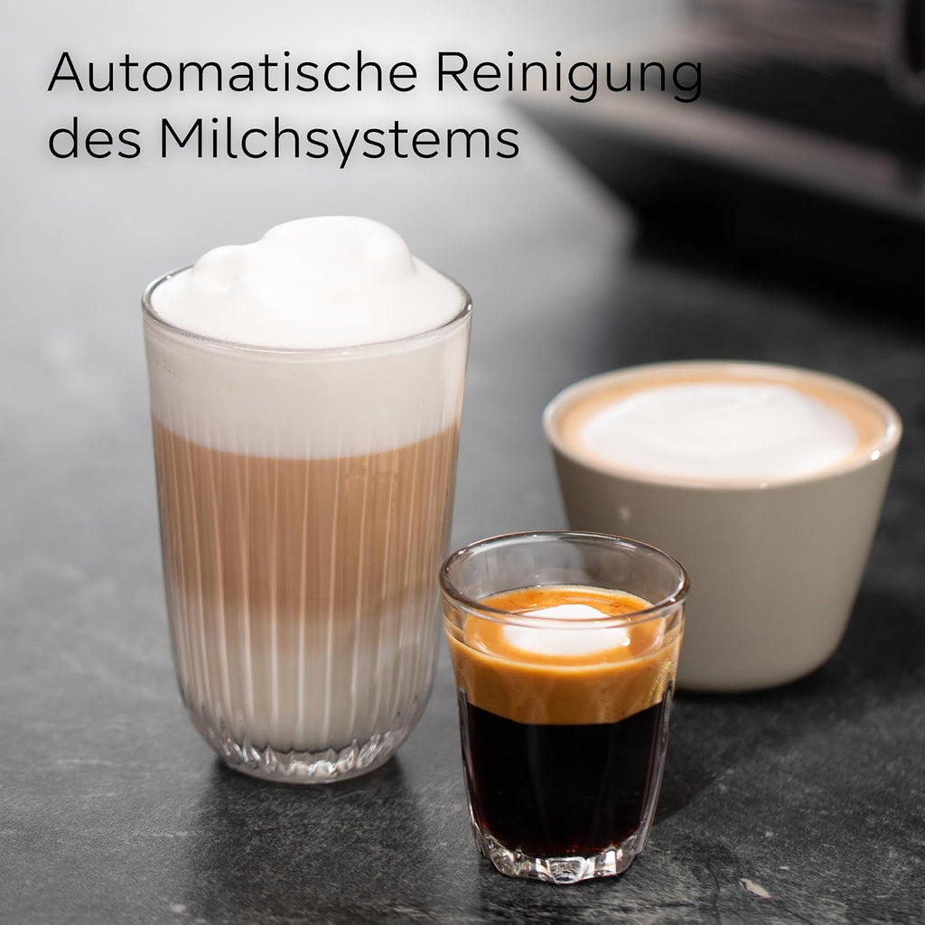 Siemens Kaffeevollautomat EQ700 classic, großes farbiges TFT-Display, 36 Heiß- und Kaltgetränke, Cold Brew, 10 Favoriten, 2-Tassen-Funktion, Steuerung per App, autom. Reinigungsystem, Silber, TP715E17