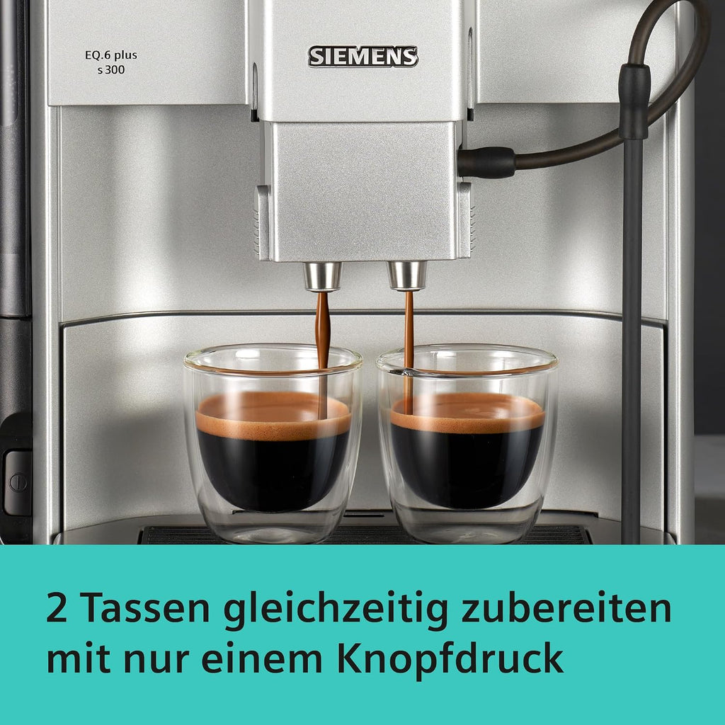 Siemens Kaffeevollautomat EQ6 plus s300, Milchsystem, 11 Getränke, automatische Reinigung des Milchsystems, Keramikmahlwerk, großes Touchdisplay, Silber, TE653501DE