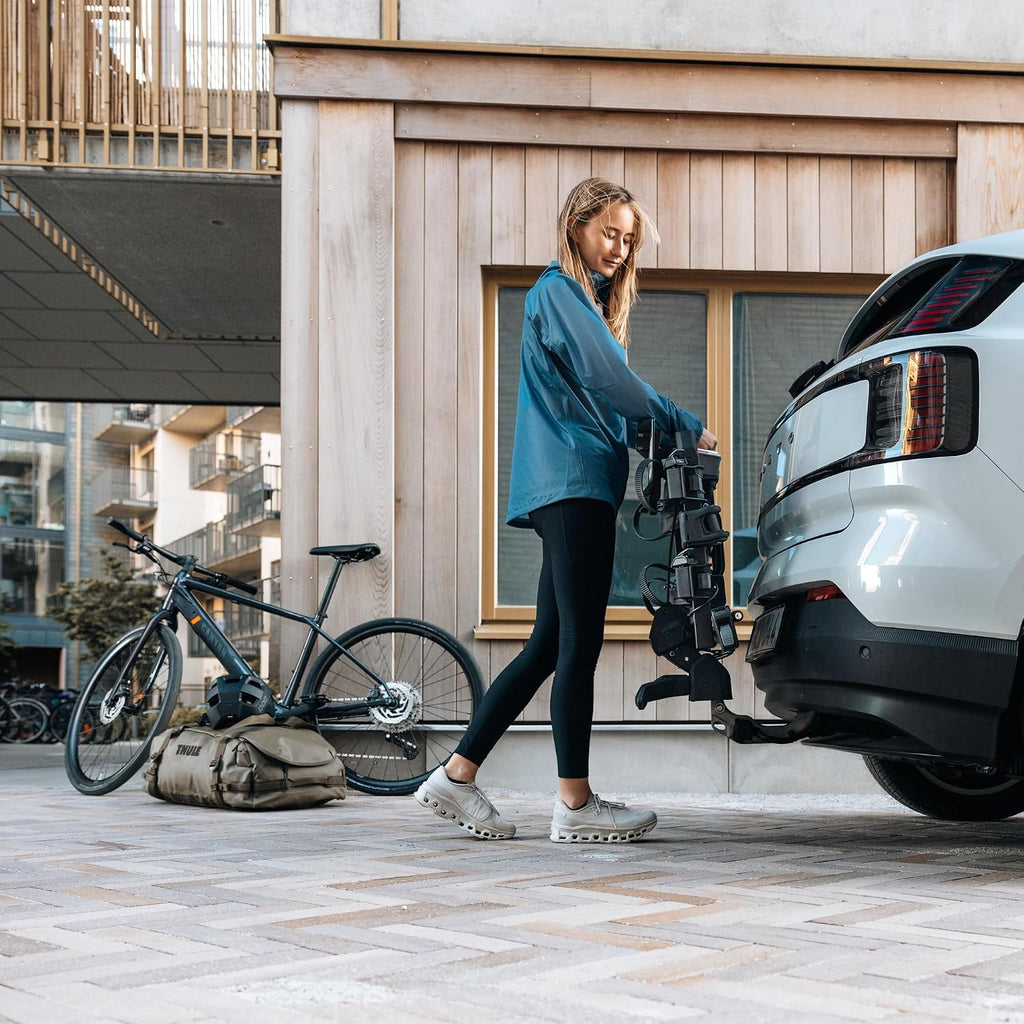 Thule OutPace 9012100 Fahrradträger, 2 Fahrräder, 50 kg, klappbar, Neigung, Anhängerkupplung, Schwarz