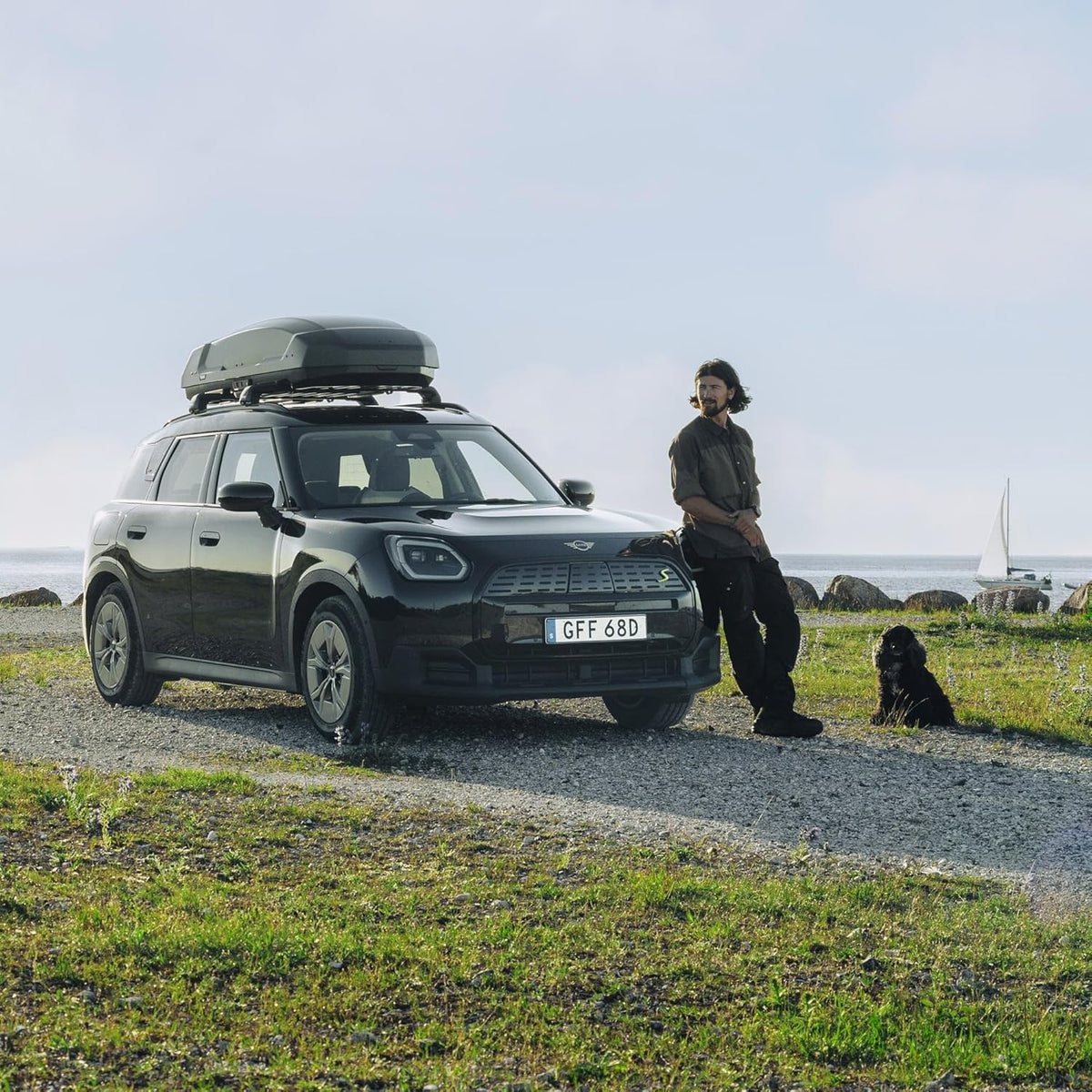 Thule Force 3 XL 645800 Dachbox, 500L, 75 kg, AeroSkin, PowerClick, SlideLock, Schwarz Matt
