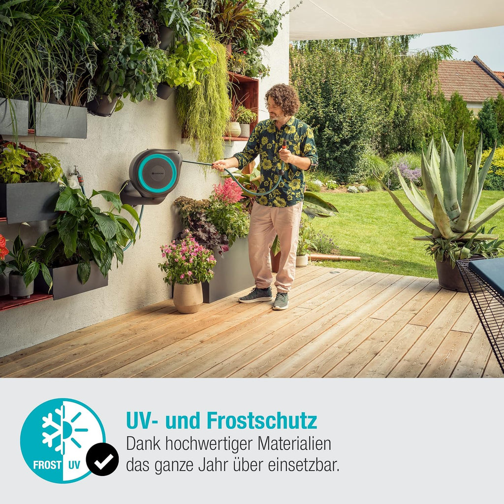 Gardena Wand-Schlauchbox RollUp S (türkis) 15 m: Flexible Bewässerung für kleine Gärten, schwenkbare Trommel, mit Wandhalterung, Systemteilen und Spritze, inkl. 15 m Gardena Schlauch (18600-20)