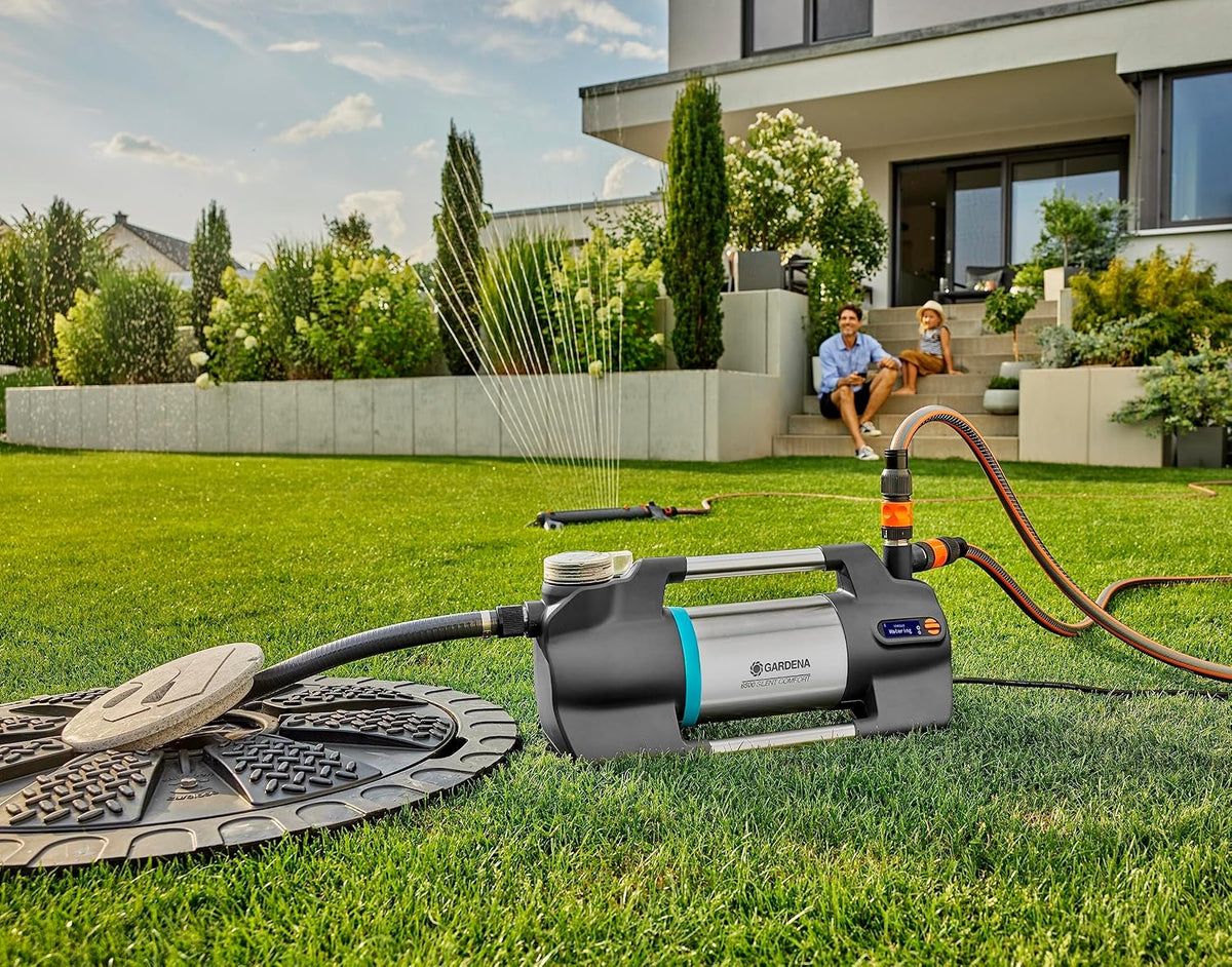 Gardena Gartenpumpe 6500 SilentComfort: Extra leise Bewässerungspumpe via App steuerbar, Fördermenge 6500 l/h, Trockenlaufsicherung, rostfreier Edelstahl, stromsparend und wasserfest (9059-20)