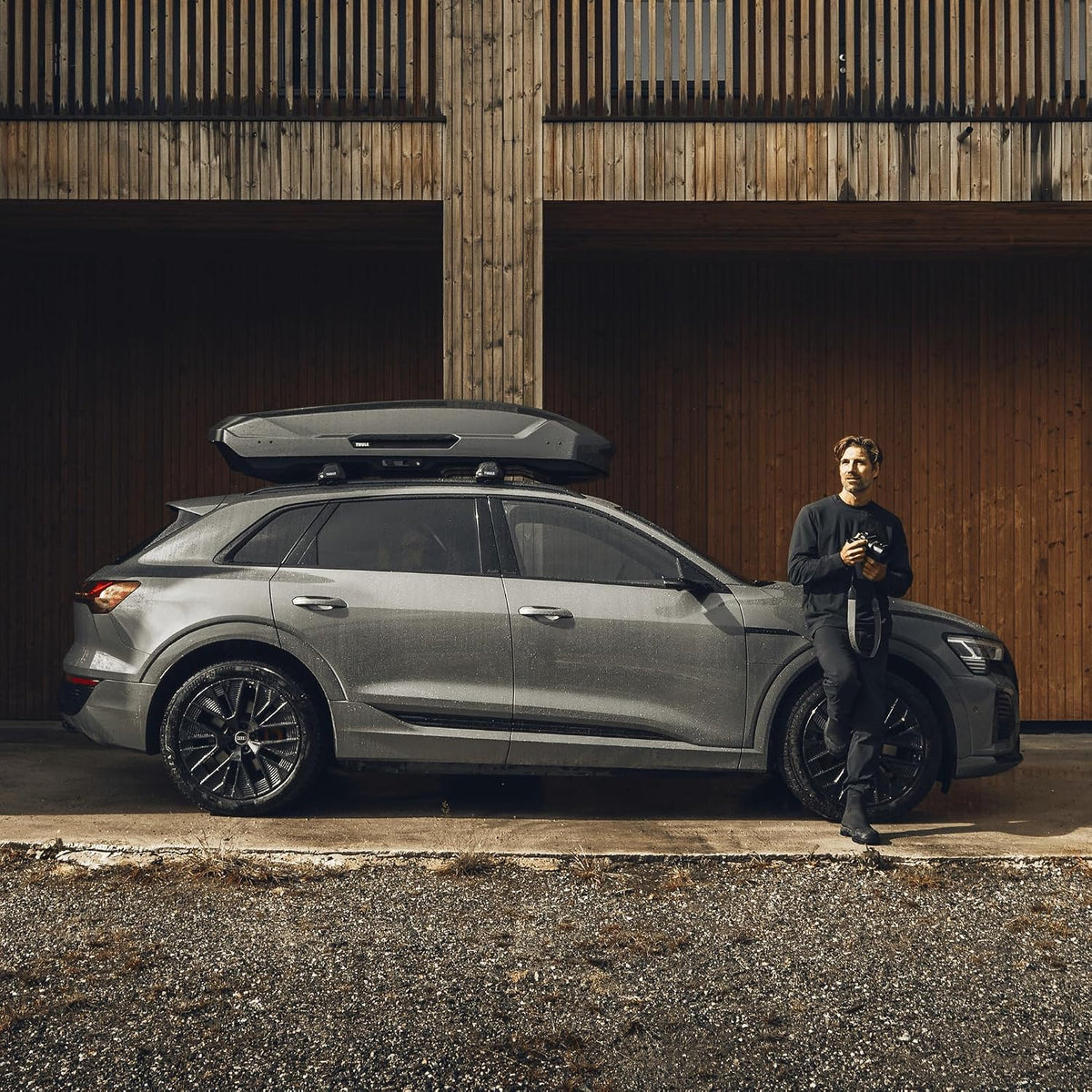 Thule Motion 3 XXL 639901 Dachbox, 600L, 75 kg, PowerClick, SlideLock, 232cm, Titan Glossy