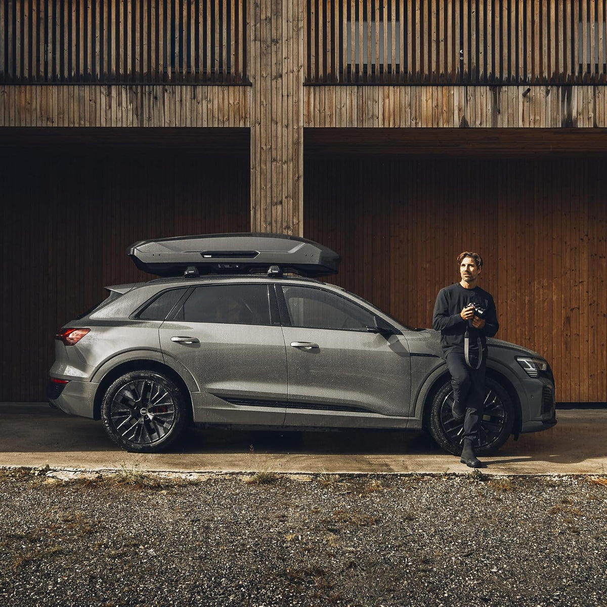 Thule Motion 3 L 639701 Dachbox, 450L, 75 kg, PowerClick, SlideLock, 194x87x42 cm, Titan Glossy